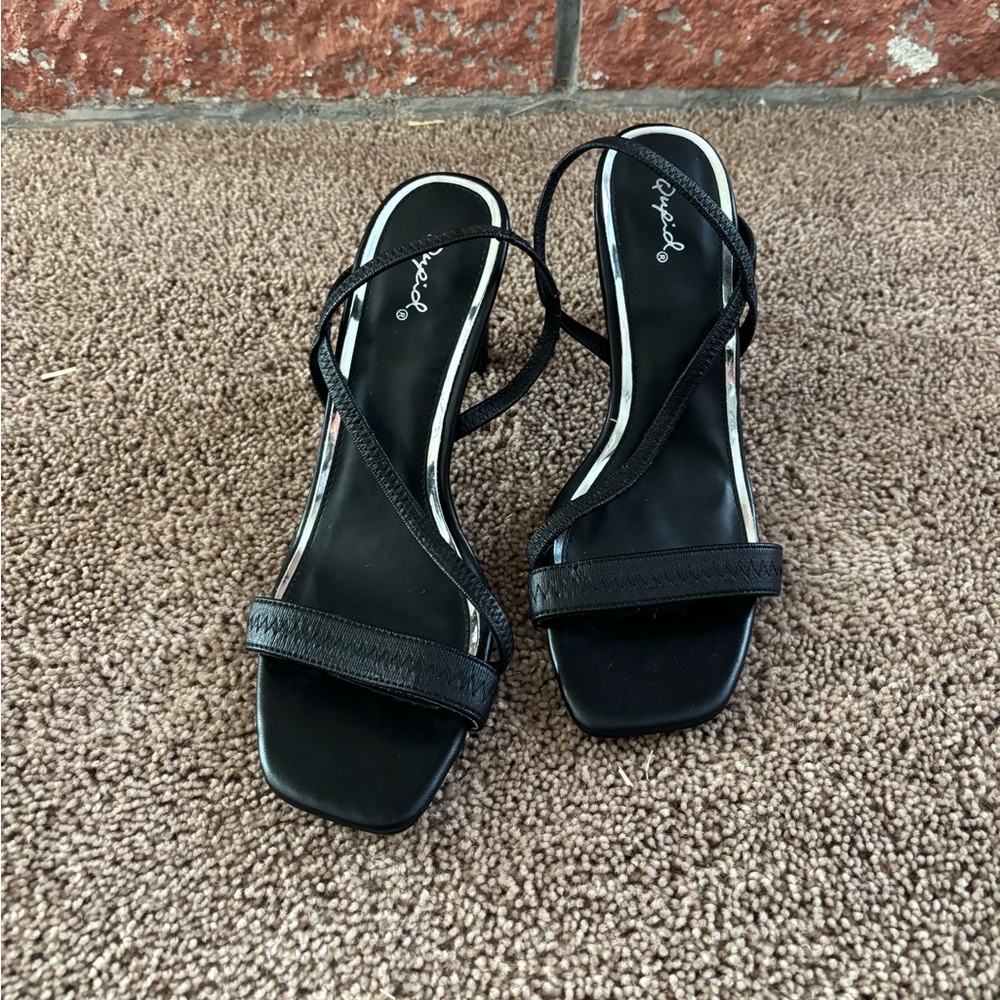 Qupid open toe heels